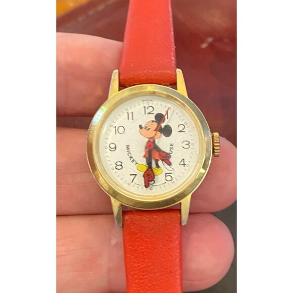 VTG Women's 28mm Gold Tone Mickey Mouse, Walt Disney, Bradley Time, Manual Wind - Picture 1 of 4
